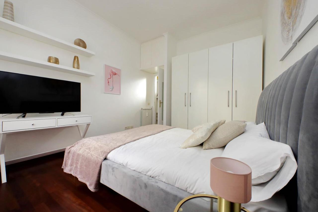 Domus Lou Elegante Appartamento In Trastevere Roma Dış mekan fotoğraf