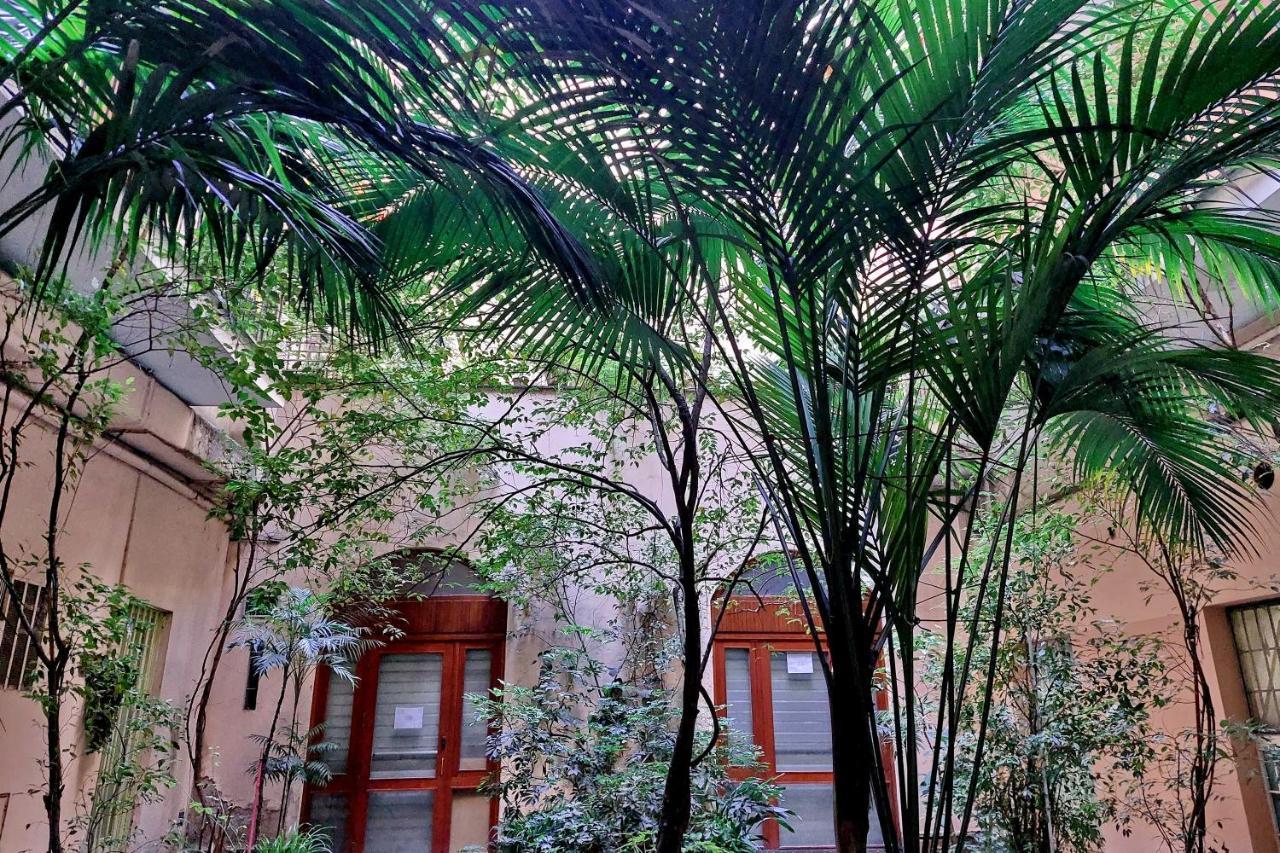 Domus Lou Elegante Appartamento In Trastevere Roma Dış mekan fotoğraf